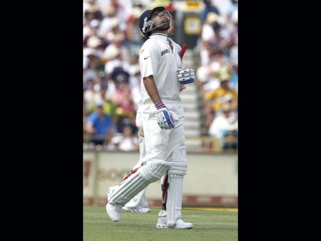 Virat-Kohli-walks-to-the-pavilion-after-being-dismissed-during-the-cricket-Test-match-against-Australia-at-the-WACA-in-Perth-AP-Photo Virat-Kohli-walks-to-the-pavilion-after-being-dismissed-during-the-cricket-Test-match-against-Australia-at-the-WACA-in-Perth-AP-Photo