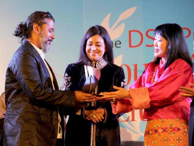 Sri-Lankan-debut-novelist-Shehan-Karunatilaka-wins-the-DSC-Prize-for-South-Asian-Literature-2012-for-his-book-Chinaman-during-the-Jaipur-Literature-Festival-in-Jaipur-AFP Sri-Lankan-debut-novelist-Shehan-Karunatilaka-wins-the-DSC-Prize-for-South-Asian-Literature-2012-for-his-book-Chinaman-during-the-Jaipur-Literature-Festival-in-Jaipur-AFP