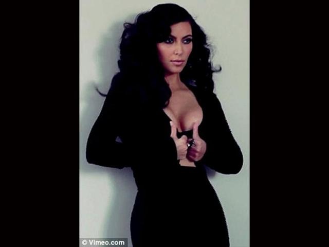 Naturally curvy: Kim, do you have to push your assets up so blatantly?