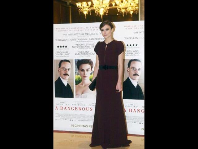 Keira-Knightley-looks-unusually-thin-albeit-radiant-as-ever-in-the-picture