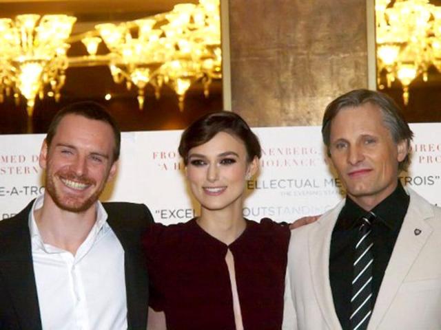A Dangerous Method is based on the intense relationship between Carl Jung and Sigmund Freud that gives birth to psychoanalysis.