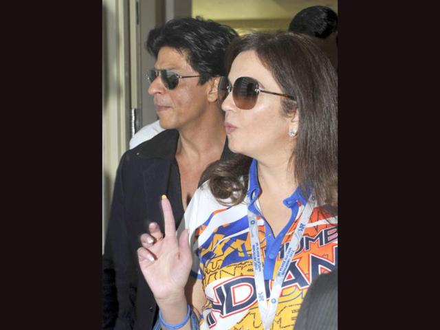 SRK and Neeta Ambani arrive for IPL auction. (AFP)