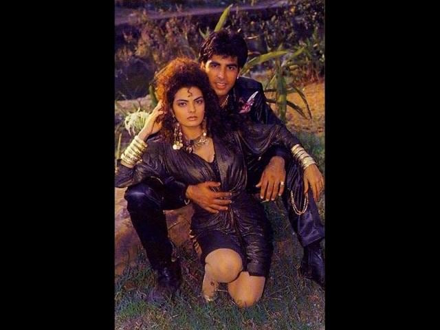 Directed by Raj Sippy and released in 1992, Mr Bond stars Akshay Kumar, Sheeba and Pankaj Dheer.