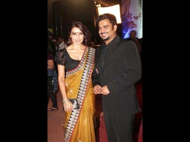 Bipasha Basu with her Jodi Breakers co-star R Madhavan.