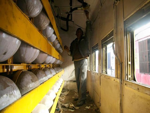 CNG train at Shakur Basti in New Delhi. HT PHOTO M ZHAZO