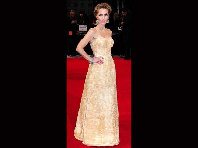 Gillian Anderson looks skinny but stunning nevertheless.