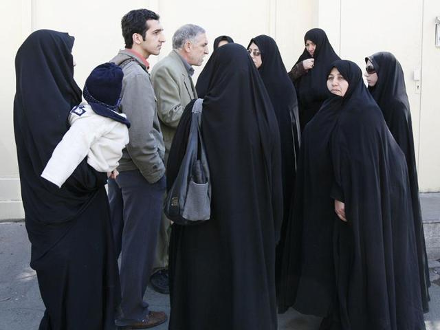 Iran said deputy defense minister Ali Reza Asgari, who disappeared in Turkey in 2007, had been kidnapped by Western intelligence services. Israel and the US denied any involvement in the disappearance. At the time, Turkish newspapers reported that Asgari had information on Iran's nuclear program. In this file pic: Family members of Asgari in front of the Turkish Embassy in Tehran on March 19, 2007. (Text & photo: Reuters)