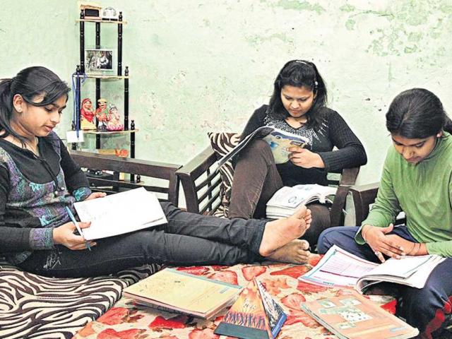 Students-prepare-for-their-Board-exams-Sonu-Mehta-HT-photo
