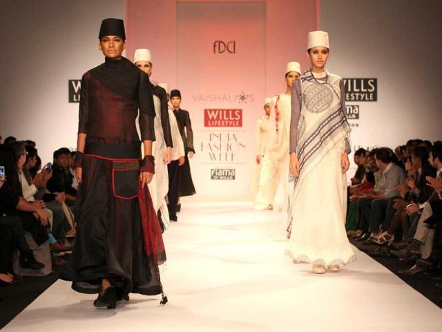 Carol Gracias found herself in the middle of a furore at the 2006 Lakme India Fashion Week in Mumbai when she experienced a "wardrobe malfunction". Her halter top slipped off. Carol recovered quickly enough and completed the walk, holding her top in place.