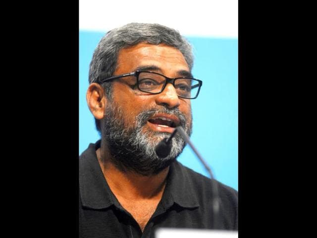 I Serve Tea On The Sets R Balki Hindustan Times Gauri always says, 'i wish that you could at least become 10 percent of the characters that you write. hindustan times