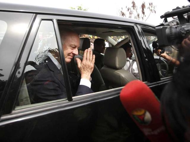 Italian foreign ministry undersecretary Staffan De Mistura gestures to the waiting media as he leaves after meeting two Italian marines of Italian cargo vessel, the Enrica Lexie, who are kept in police custody for allegedly shooting two Indian fishermen to death, in Kochi. AP/Aijaz Rahi