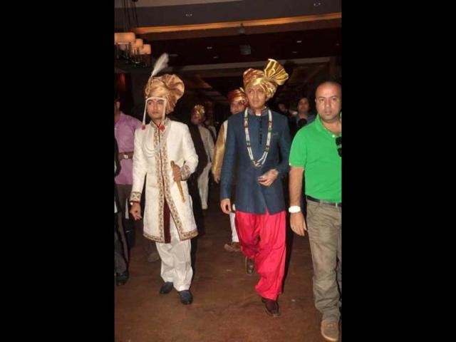 Riteish with his brother Dheeraj Deshmukh.