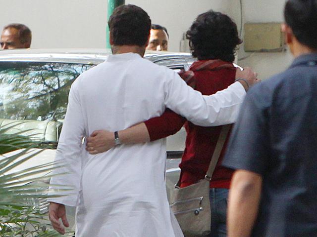 Rahul-Gandhi-leaves-with-his-sister-Priyanka-after-addressing-the-media-HT-Photo-Sunil-Saxena Rahul-Gandhi-leaves-with-his-sister-Priyanka-after-addressing-the-media-HT-Photo-Sunil-Saxena