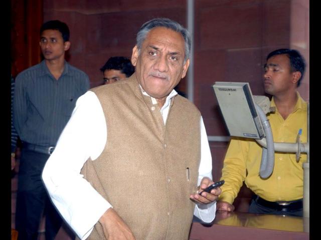 Congress-leader-Vijay-Bahuguna-seen-here-coming-out-of-Parliament-House-after-the-Presidential-address-to-the-joint-session-of-Parliament-on-the-first-day-of-Budget-session-in-New-Delhi-is-to-be-the-new-Uttarakhand-chief-minister Congress-leader-Vijay-Bahuguna-seen-here-coming-out-of-Parliament-House-after-the-Presidential-address-to-the-joint-session-of-Parliament-on-the-first-day-of-Budget-session-in-New-Delhi-is-to-be-the-new-Uttarakhand-chief-minister