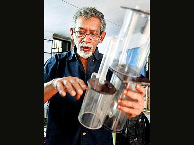 Suprio-Das-at-his-home-lab-An-electrical-engineer-he-factored-out-electricity-to-make-his-low-cost-inventions-Just-as-this-chlorine-doser-above-Subhendu-Ghosh-HT-Photo Suprio-Das-at-his-home-lab-An-electrical-engineer-he-factored-out-electricity-to-make-his-low-cost-inventions-Just-as-this-chlorine-doser-above-Subhendu-Ghosh-HT-Photo