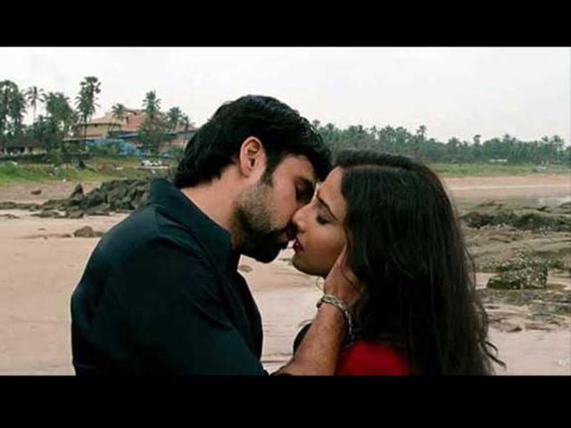 Emraan Hashmi and Vidya Balan shared a steamy liplock in The Dirty Picture.