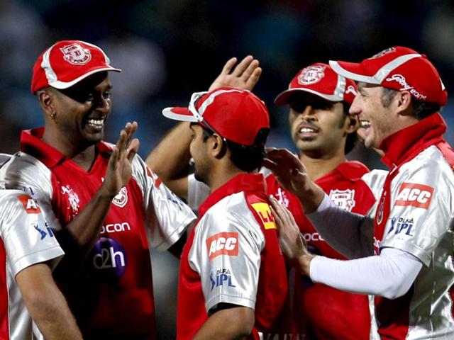 Kings XI Punjabs team player Dimitri Mascarenhas celebrate the first wicket of Pune Warriors captain Sourav Ganguly during the match between Pune Warrior India vs Kings XI Punjab at Subrata Roy Sahara Stadium, Pune. (HT Photo/Sattish Bate)