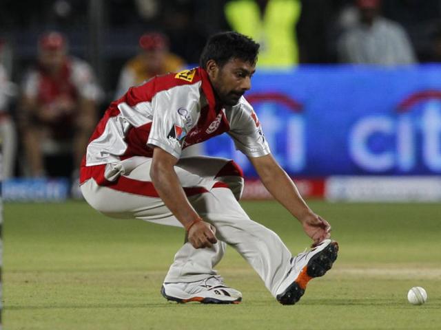 Kings XI Punjabs team player Praveen Kumar in action during the match between Pune Warrior India vs Kings XI Punjab at Subrata Roy Sahara Stadium, Pune. (HT Photo/Sattish Bate)