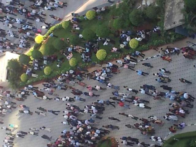 Tremor again! Even more chaos in DLF, Chennai. Tremors were felt in Chennai following the 8.7 magnitude quake in Indonesia. The picture posted on Twitter by Sai Sundhar P @saisundharp