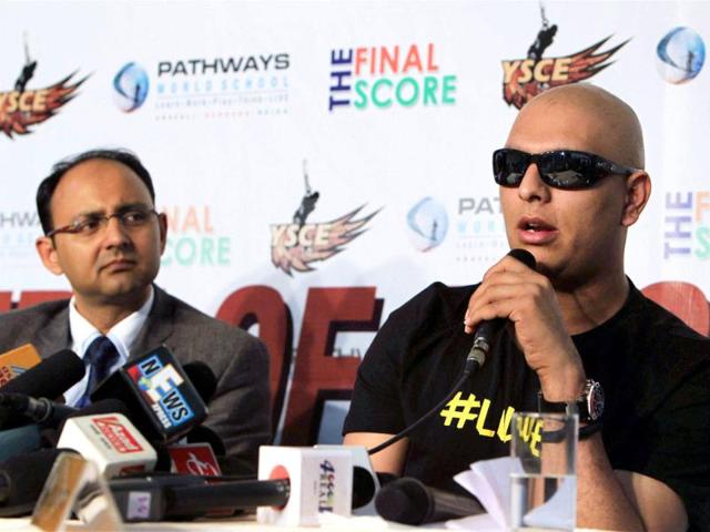 Cricketer Yuvraj Singh with his doctor Nitesh Rohtagi at a press conference in Gurgaon. (PTI Photo by Atul Yadav)