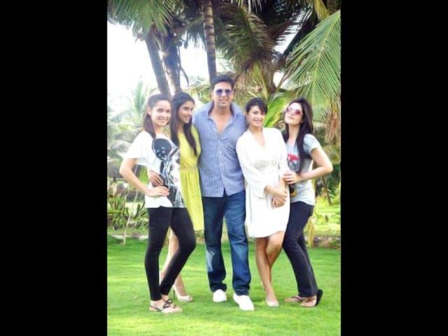 Shahzahn Padamsee, Asin, Akshay Kumar, Jacqueline Fernandez and Zareen Khan celebrate Housefull 2 success at Akshay Kumar's residence in Mumbai.