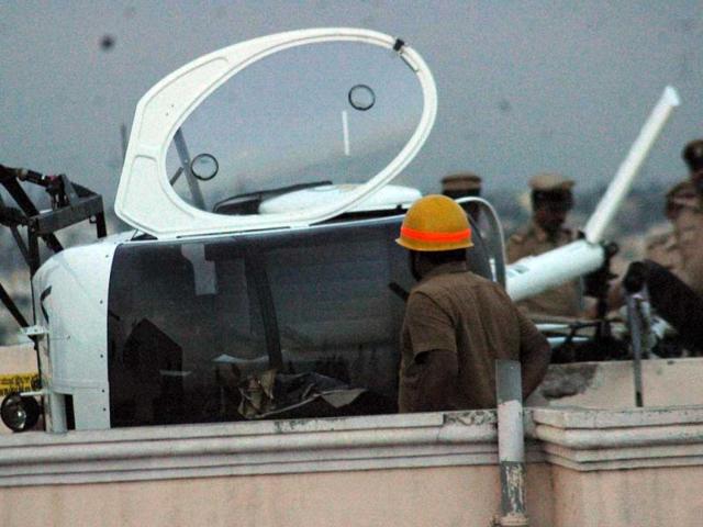 The HAL helicopter that made an emergency landing on the roof of Maitri apartments in Byapanahalli area in Bangalore. (Agencies)