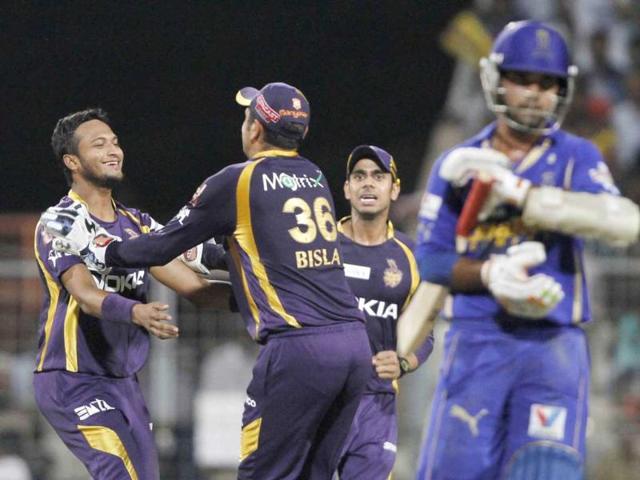 Kolkata Knight Riders bowler Shakib Al Hasian celebrates the wicket of Rajasthan Royals batsman Ajinkya Rahane during IPL 5 at Eden Gardens. HT/Ashok Nath Dey.