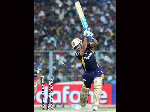 Kolkata Knight Riders batsman Manvinder Bisla is clean bowled during the IPL Twenty20 cricket match against Kings XI Punjab at the Eden Gardens in Kolkata. AFP/Dibyangshu Sarkar