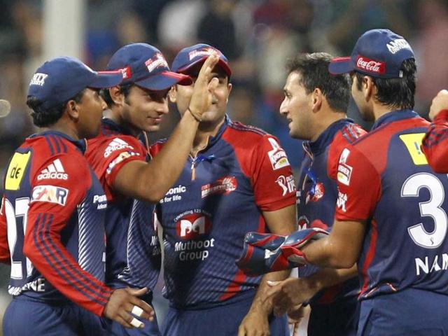 Delhi Daredevils celebrate the Mumbai Indians Ambati Rayudus wicket during the IPL T20 match between Mumbai Indians and Delhi Daredevils at Wankhede Stadium in Mumbai. HT Photo/Sattish Bate