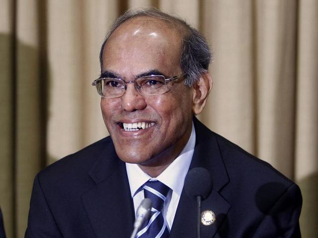 RBI-Governor-Duvvuri-Subbarao-smiles-during-a-meeting-with-bankers-at-the-head-office-in-Mumbai-AP-Photo-Rafiq-Maqbool