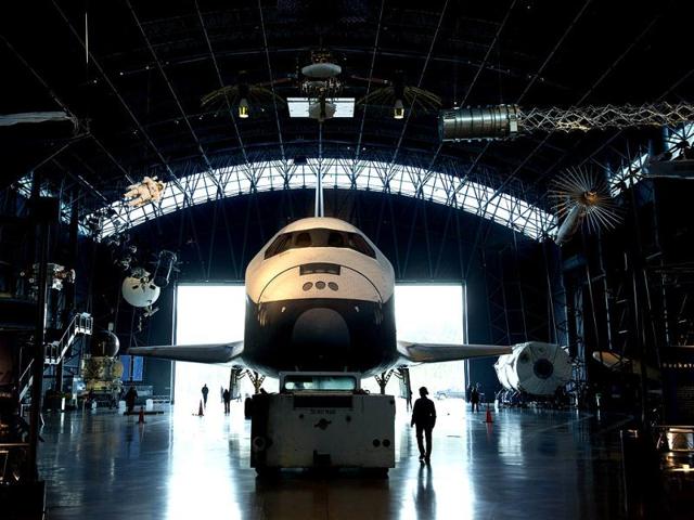 The Space Shuttle Enterprise is towed from the Space hangar at the Smithsonian National Air and Space Museum Steven F Udvar-Hazy Center in Chantilly, Virginia. (AFP Photo)