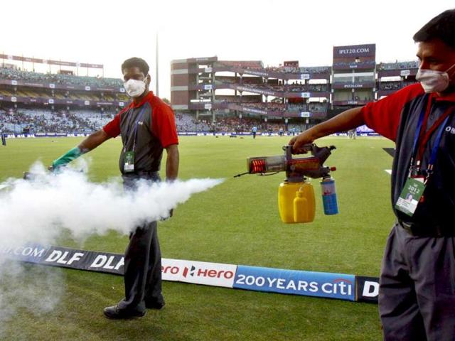 Fumigation during IPL 5 match played between Delhi Daredevils and Pune Warrior at Ferozshah Kotla in New Delhi. (HT Photo/Vipin Kumar)
