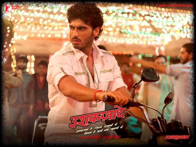 Boney Kapoor’s son Arjun, who is also Sonam Kapoor’s cousin, bagged his first movie Ishaqzaade through the social networking site Facebook.