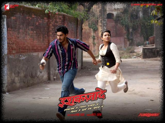 Parineeti and Arjun play Ishaqzaade.