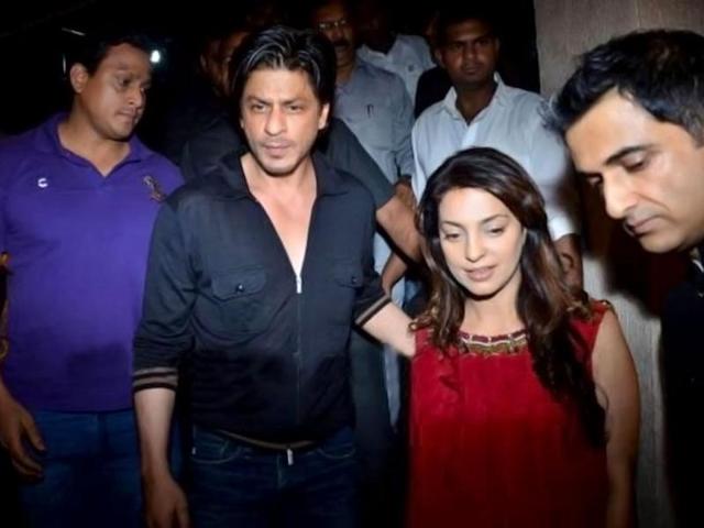Shah Rukh Khan with Juhi Chawla and Sanjay Suri during the bash.