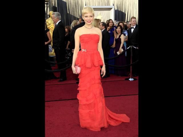 Michelle-Williams-may-not-be-the-best-looking-Hollywood-actress-but-she-sure-more-than-makes-up-with-her-dressing-sense Michelle-Williams-may-not-be-the-best-looking-Hollywood-actress-but-she-sure-more-than-makes-up-with-her-dressing-sense