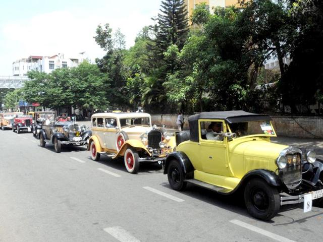 Vintage Classic Car and Bike rally during the "Breathe Easy" campaign to keep Bangalore greener and cleaner organised by Karnataka Vintage Classic Car Club.