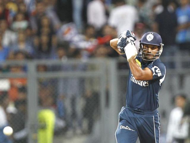 Deccan Chargers player Shikhar Dhawan plays a shot during the match against Mumbai Indians at Wankhede Stadium. HT/Kunal Patil