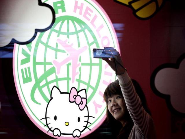 Hello Kitty Con: Sanrio character celebrates 40th birthday with