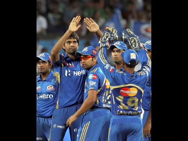 Mumbai-Indians-celebrate-the-dismissal-of-Robin-Uthappa-during-IPL-5-match-against-Pune-Warriors-in-Pune-PTI-Photo-Shirish-Shete