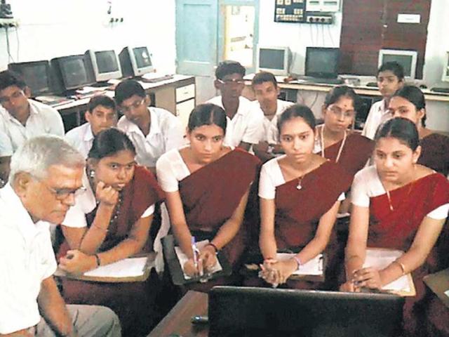 Youngsters-from-every-strata-troop-in-to-TMS-Sir-s-house-for-his-master-touch-and-he-routinely-pays-for-books-for-poor-students-HT-Photo Youngsters-from-every-strata-troop-in-to-TMS-Sir-s-house-for-his-master-touch-and-he-routinely-pays-for-books-for-poor-students-HT-Photo