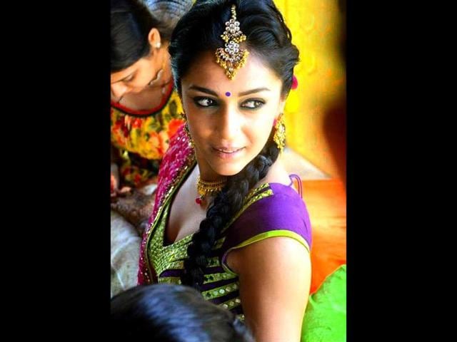 Shveta Salve Of Jhalak Fame Back With Ek Tha Chander Ek Thi Sudha Hindustan Times Here, she discusses the break and her shelved debut film. ek tha chander ek thi sudha