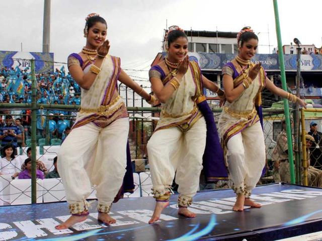Cheerleaders girls performing during the IPL match between Rajasthan Royals v/s Pune Warriors at SMS Stadium in Jaipur. Agencies