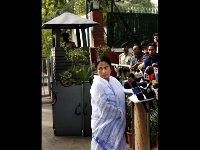 Mamata Banerjee speaks to the media after meeting UPA chairperson Sonia Gandhi at her residence in New Delhi. (HT Photo/Ajay Aggarwal)