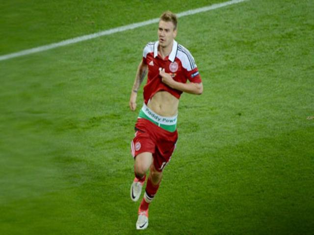 Bare it like Bendtner: Dane in knickerful of trouble