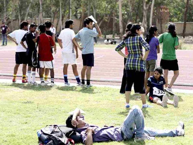 Students participating in the fitness trail test for admission at Shri Ram College of Commerce in New Delhi. HT/M Zhazo