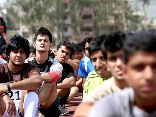 Aspirant students participating in the Fitness trail test for admission at Shri Ram College of Commerce in New Delhi. HT/M Zhazo