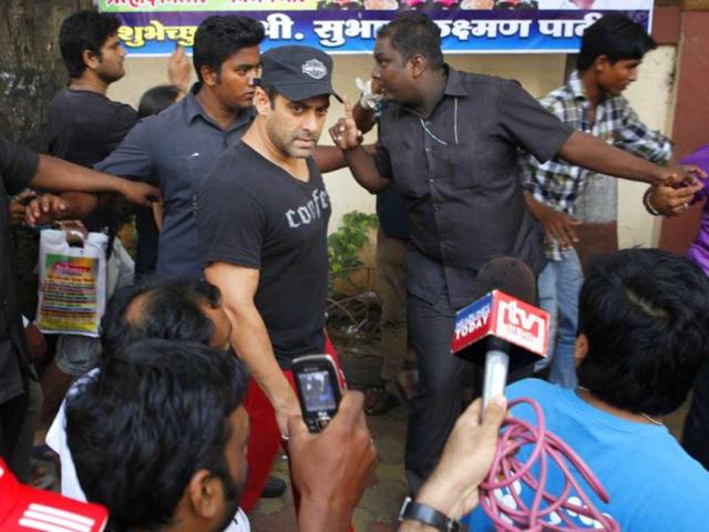 Salman apparently came back to give the filmmakers strict orders that, no matter how long it takes, all safety measures needed to be double-checked and he wouldn’t shoot until things were taken care of.” (HT Photo: Prodip Guha) Salman apparently came back to give the filmmakers strict orders that, no matter how long it takes, all safety measures needed to be double-checked and he wouldn’t shoot until things were taken care of.” (HT Photo: Prodip Guha)
