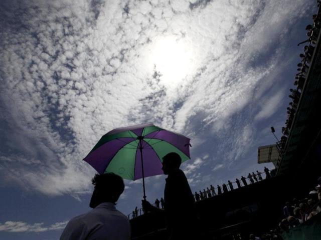 Feliciano Lopez of Spain sits in his seat during his men's singles tennis match against Jarkko Nieminen of Finland at the Wimbledon tennis championships in London. (Reuters) Feliciano Lopez of Spain sits in his seat during his men's singles tennis match against Jarkko Nieminen of Finland at the Wimbledon tennis championships in London. (Reuters)