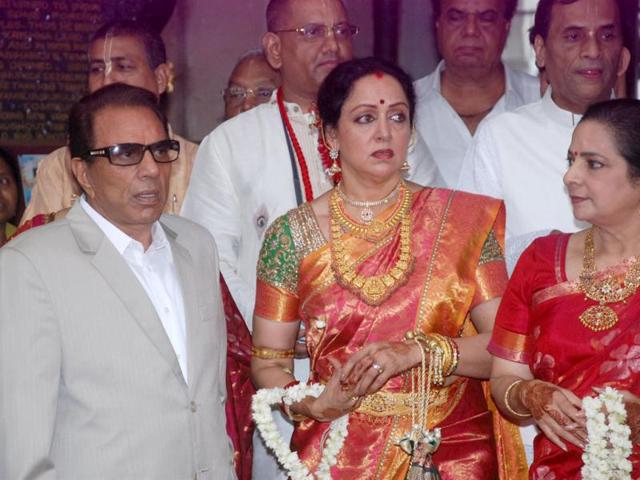 Dharmendra is finally snapped at the wedding ceremony.